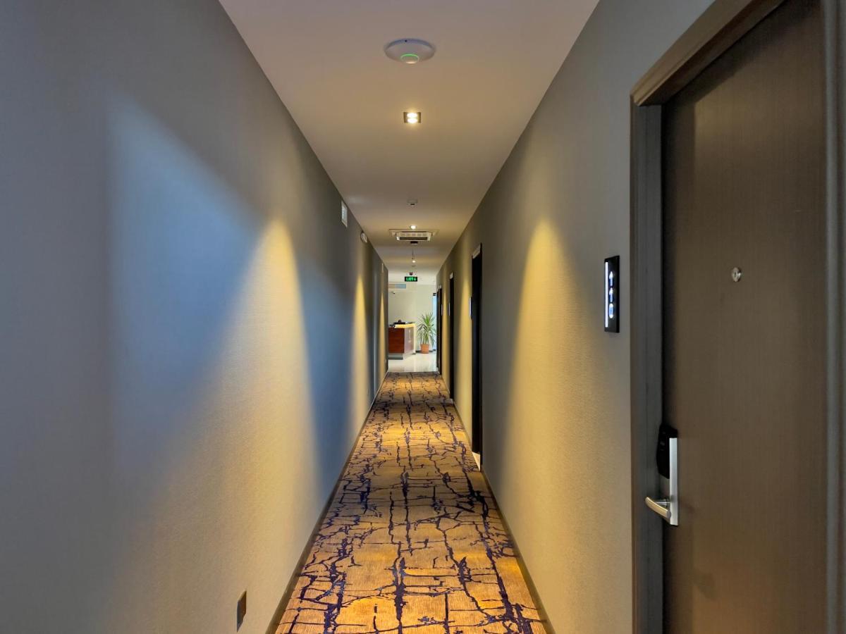 Eleven Inn Tbilissi Extérieur photo
